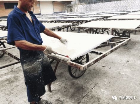 Reinforcement method of natural marble slab: back net and penetration reinforcement