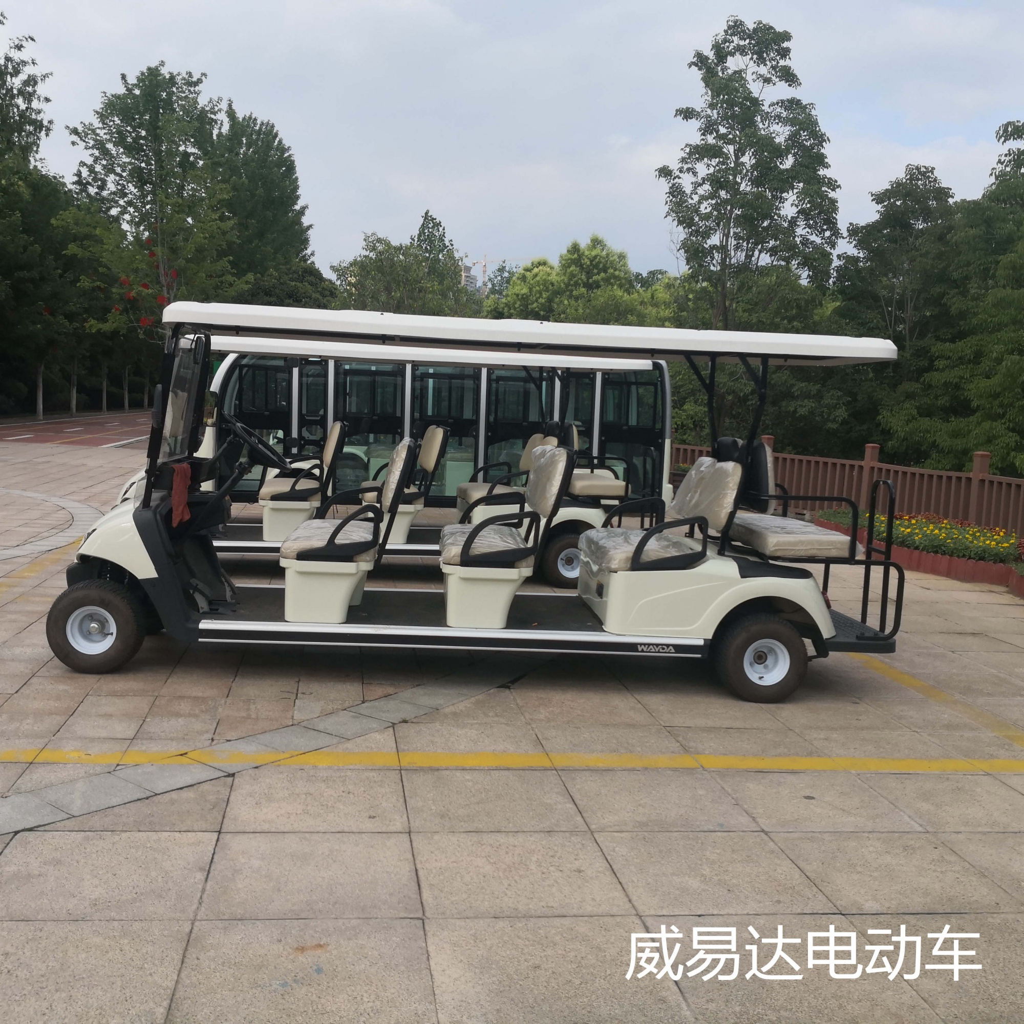 8座电动观光车