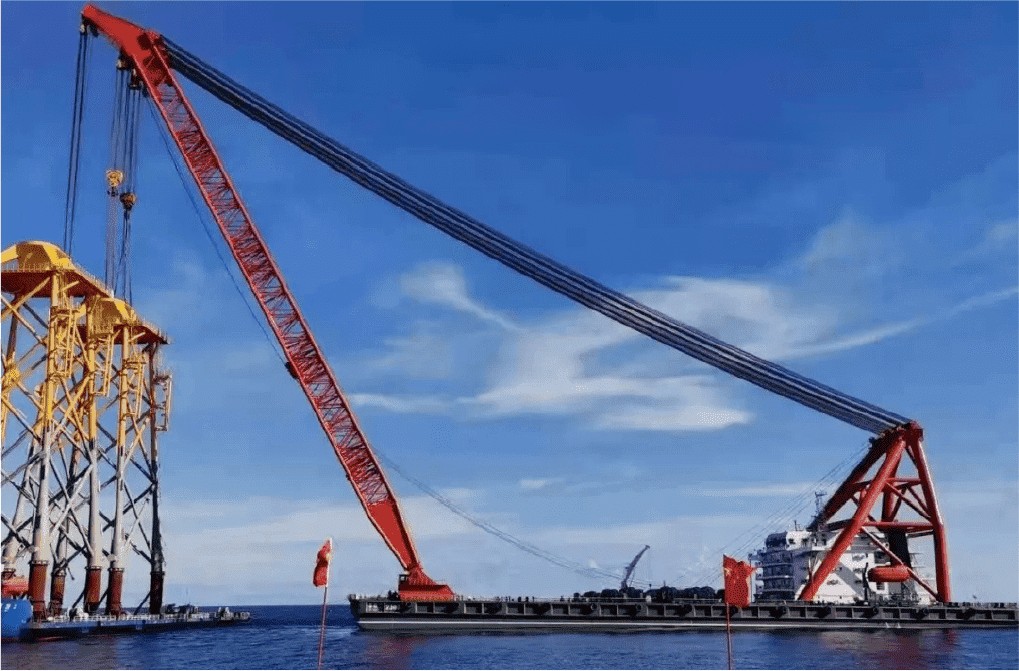 The 'Asia's First Crane' Self Propelled Crane Ship Qin Hanggong 2300
