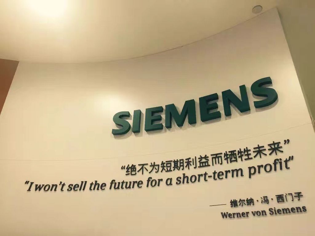 Siemens Robicon 6SR3950-0SM72-0AD0 Film Capacitor 13500uF, 1300V, 6SR3950-0SM73-0AD0, 13500uF,1300V