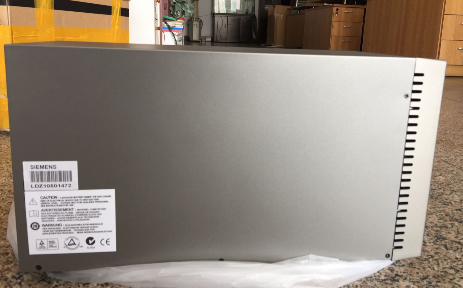 LDZ10501472 Siemens Robicon UPS Pulsar 220VAC UPS 700VA,230V,50/60HZ 6SR0960-0SM01-0AM0