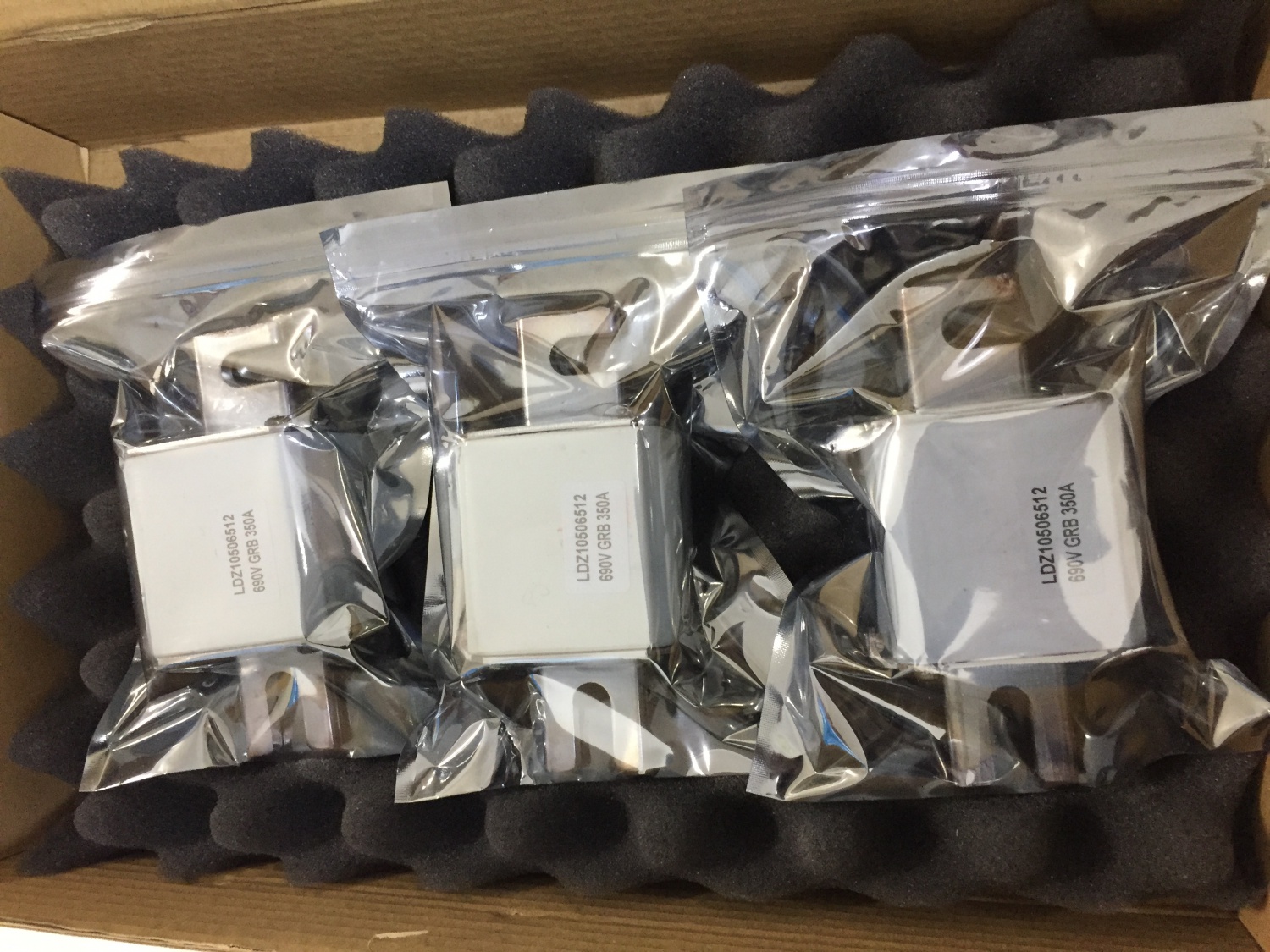 Siemens GH180 Robicon Perfect Harmony, LDZ10506512, 6SR3960-0JA00-0AD0, G3E CELL FUSE, 690V GRB 350A