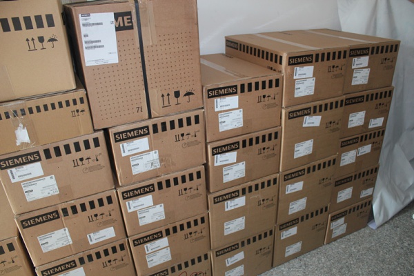 6SR4902-0AD01-0AD0 SINAMICS PH GH180 AC 6SR4 Power Cell 140A