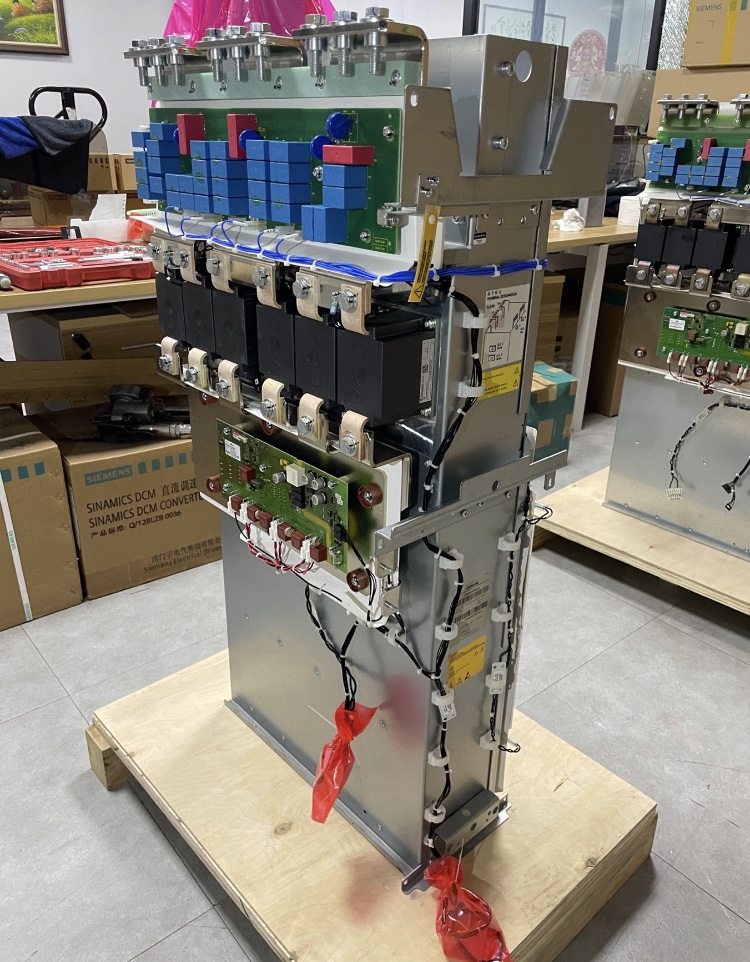 6SL3353-1AG41-8DA1, Siemens Germany VFD SINAMICS S120 Drives Replacement power block for 500-690V 3AC, 50/60 Hz, 1880A, 160Kg
