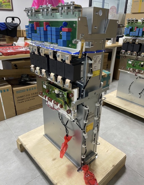 6SL3353-1AG41-8DA1, Siemens Germany VFD SINAMICS S120 Drives Replacement power block for 500-690V 3AC, 50/60 Hz, 1880A, 160Kg