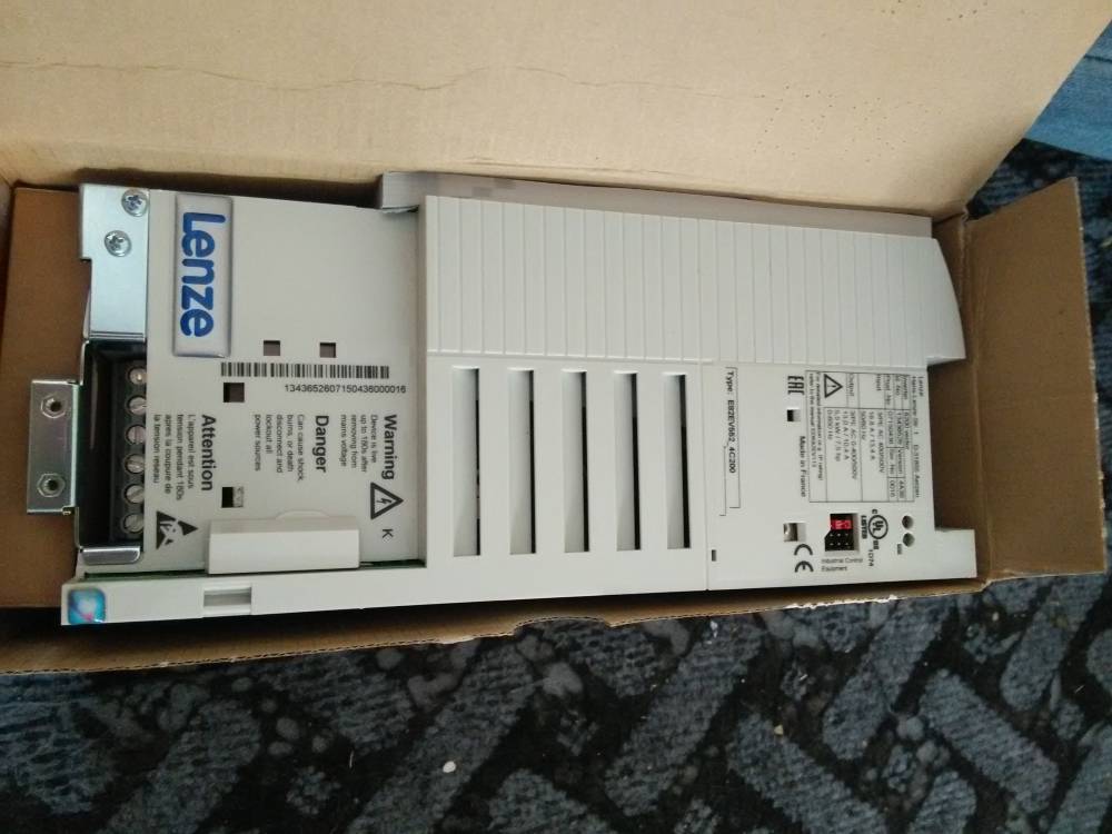 Lenze Servo Inverter EVS9321-EK, EVS9322-EK, EVS9323-EK, EVS9324-EK, EVS9325-EK, EVS9326-EK, EVS9321-EKV004, EVS9322-EKV004 SERVO CONTROLLER, 9300 SERIES, 400/480 VAC, 0.75 KW （1 JP）