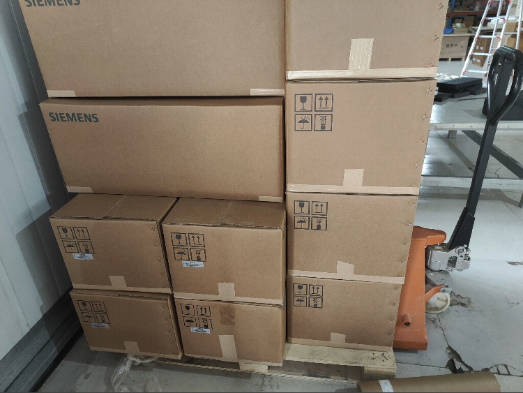 Siemens VFD GH180 AIR COOLED 6SR5, 6AV2143-6GA00-0SN0, A5E37764609, A5E38292328, 6SR5902-0EM00-0AM0, A5E40857482, 6SR0960-0AM83-0AD0, A5E42881257, 6SR5902-0AF13-0AM