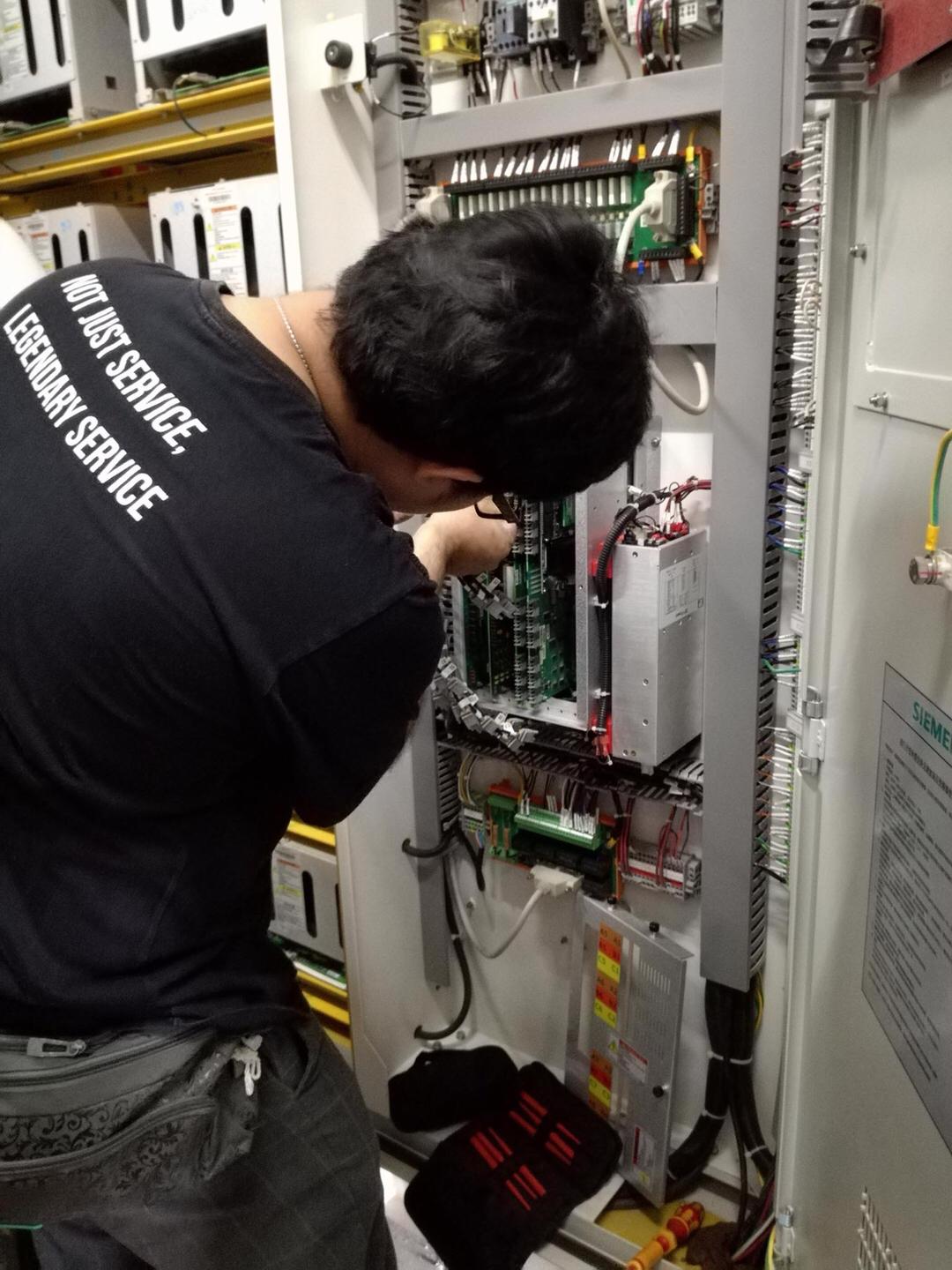 Siemens Variador de velocidad, Conexión de fibra óptica 2,9 m A5E00996535, FUENTE DE ALIMENTACION NEXT GEN A1A14000461.00, Conjunto comunicación Modbus A7B93000781892, Soplador RH50V-4DK.6K.1R, A7B93000789475