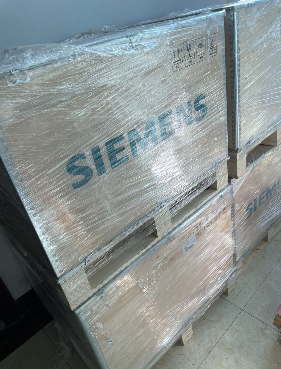 Siemens A5E02381532, 6SR4900-0FM02-0AD0, A1A11006181.00, A1A11006181.01, A1A089659, A1A0100494, A5E30303430, A1A0101115, A5E31781628, A1A084245