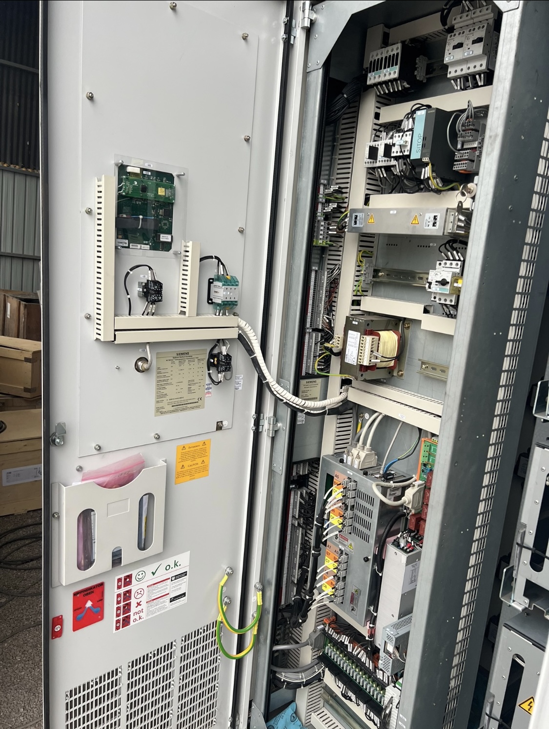 6SR0960-0KA03-0AA0, A5E01003086, POWER_SPLY_LPS44_85-264V_15V_NO, 6SR0900-0GA04-0AA0, A1A0100118, RADIALFLOWFAN_R3G630AB0603_400VAC