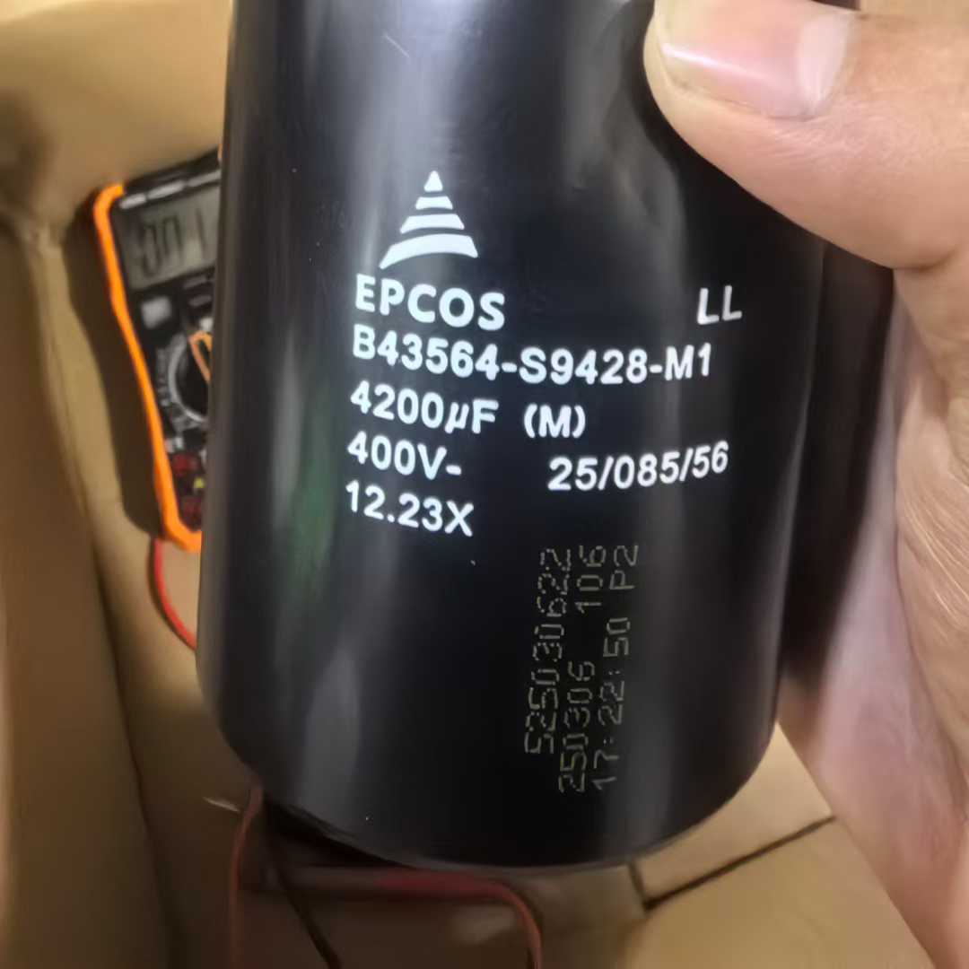 EPCOS  B43586-S3468-Q4 4600UF 385V, B43310-A9688-M 6800UF 400V, B43586-S9418-Q3 4100UF 400V, B43564-S9428-M1 4200UF 400V