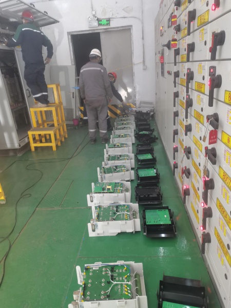 6SR5502-2HE42-0FF2-Z, 6SR5502-0HE41-0BH0-Z, 6SR5502-2FD41-5FF2-Z, 6SR5502-4ME42-7JF2-Z, 6SR5502-2FG42-7FF2-Z, 6SR5502-2FD41-4FF2-Z, 6SR5502-0HE41-0BH0-Z