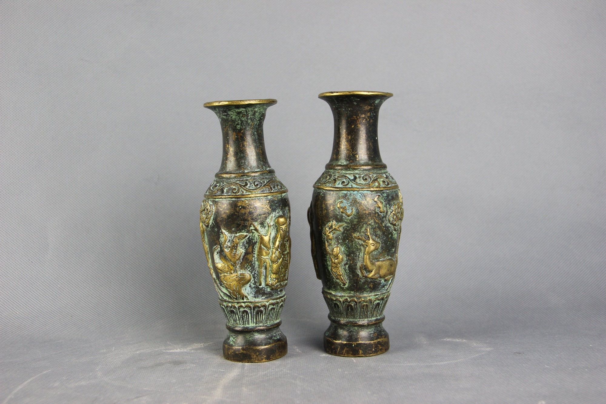 大明宣德铜制松鹤延年柳叶瓶（对）-山东海纳百宝珍拍-【官网】