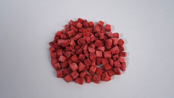 FD Strawberry Dice with sugar 10x10