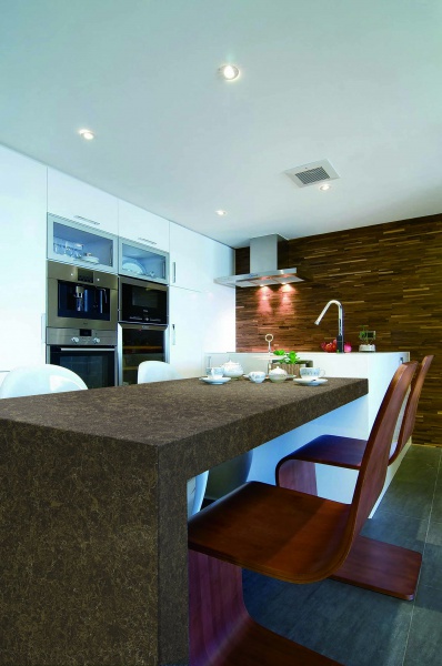 Quartz stone jumbo slab for cabinet countertop and kitchen surface stone