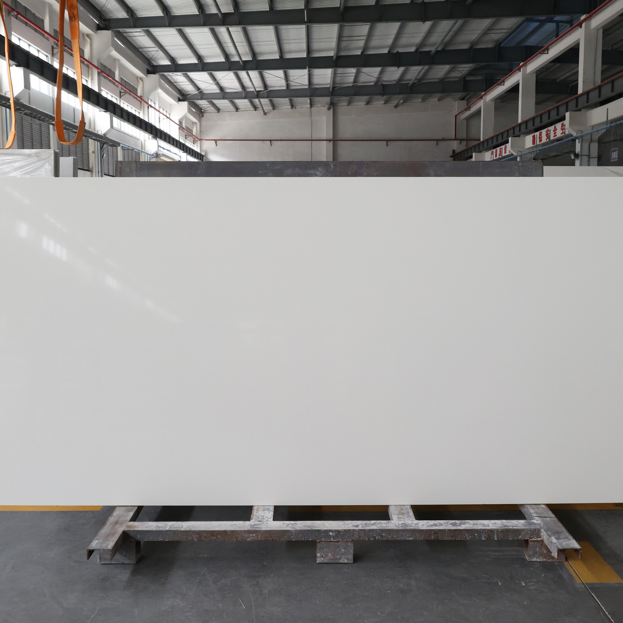 Zero silica slabs of pure color for kitchen countertop