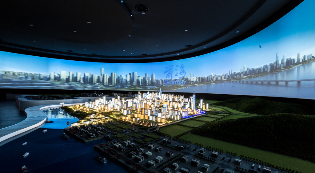 A Brief Discussion on the Configuration of Scenes in Architectural Models