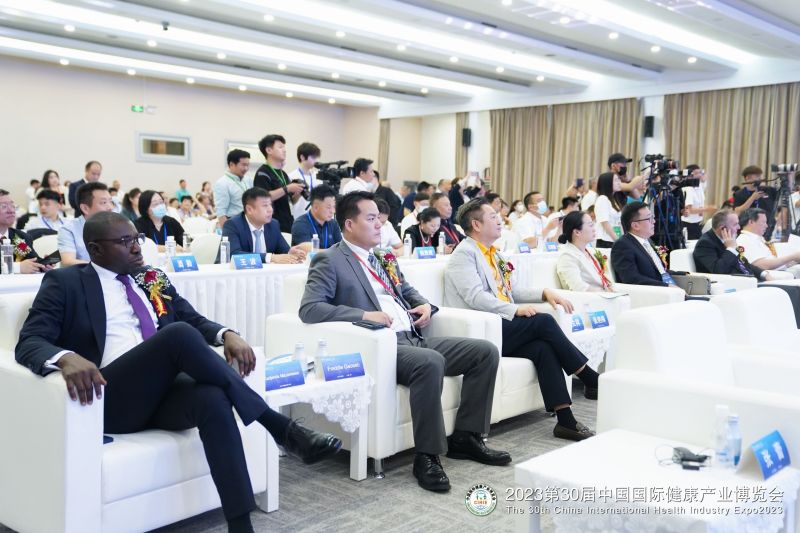 大健康产业新风向！2025民营企业座谈会释放重磅信号！