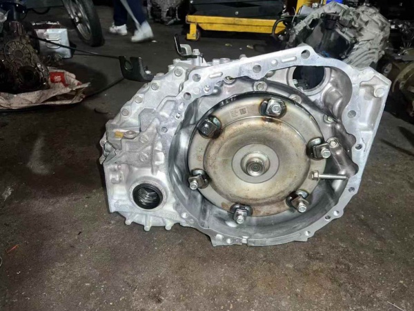 Used Toyota U761E 6-Speed Transmission Gearbox for Camry RAV4 Lexus ES 2.0L 2.5L FWD