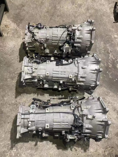 Used Mitsubishi V4A51 4-Speed Automatic Transmission Gearbox for Pajero L200 3.0L 3.5L 4WD