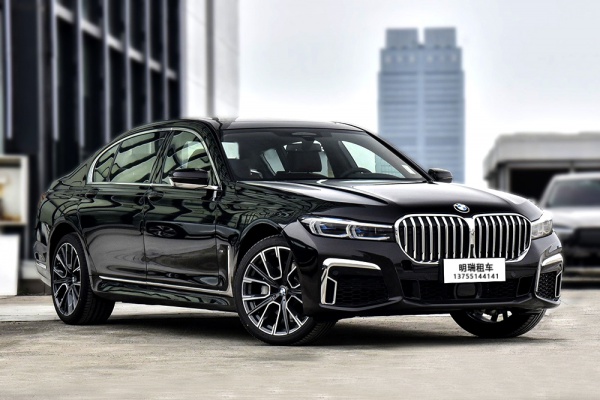 宝马740Li