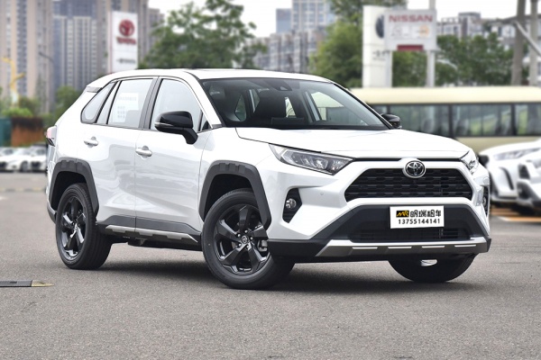 丰田RAV4 荣放SUV