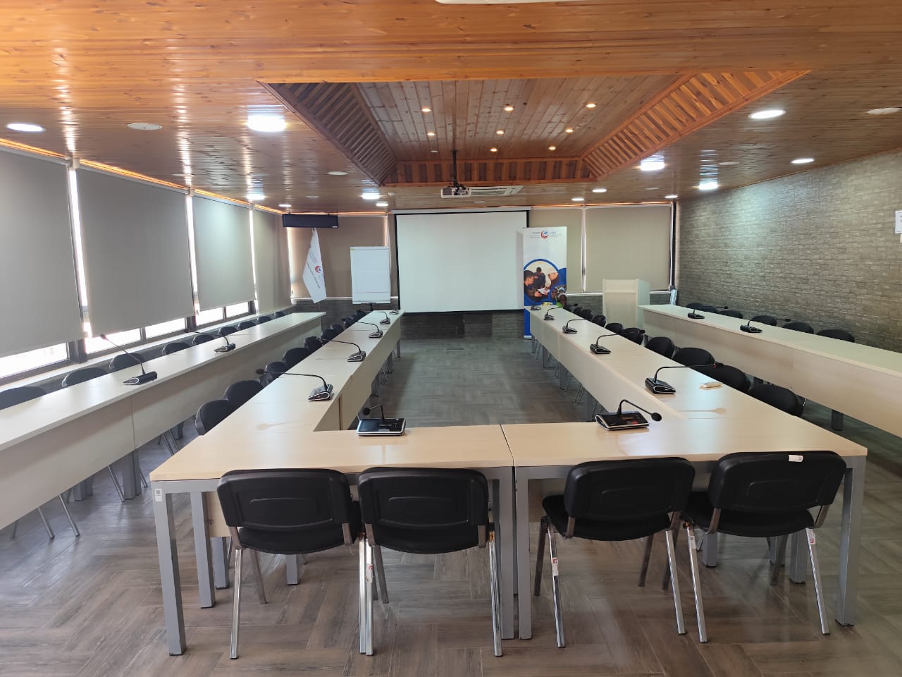 CMX AUDIO Wireless Conference Solution for Global Health Development in Jordan