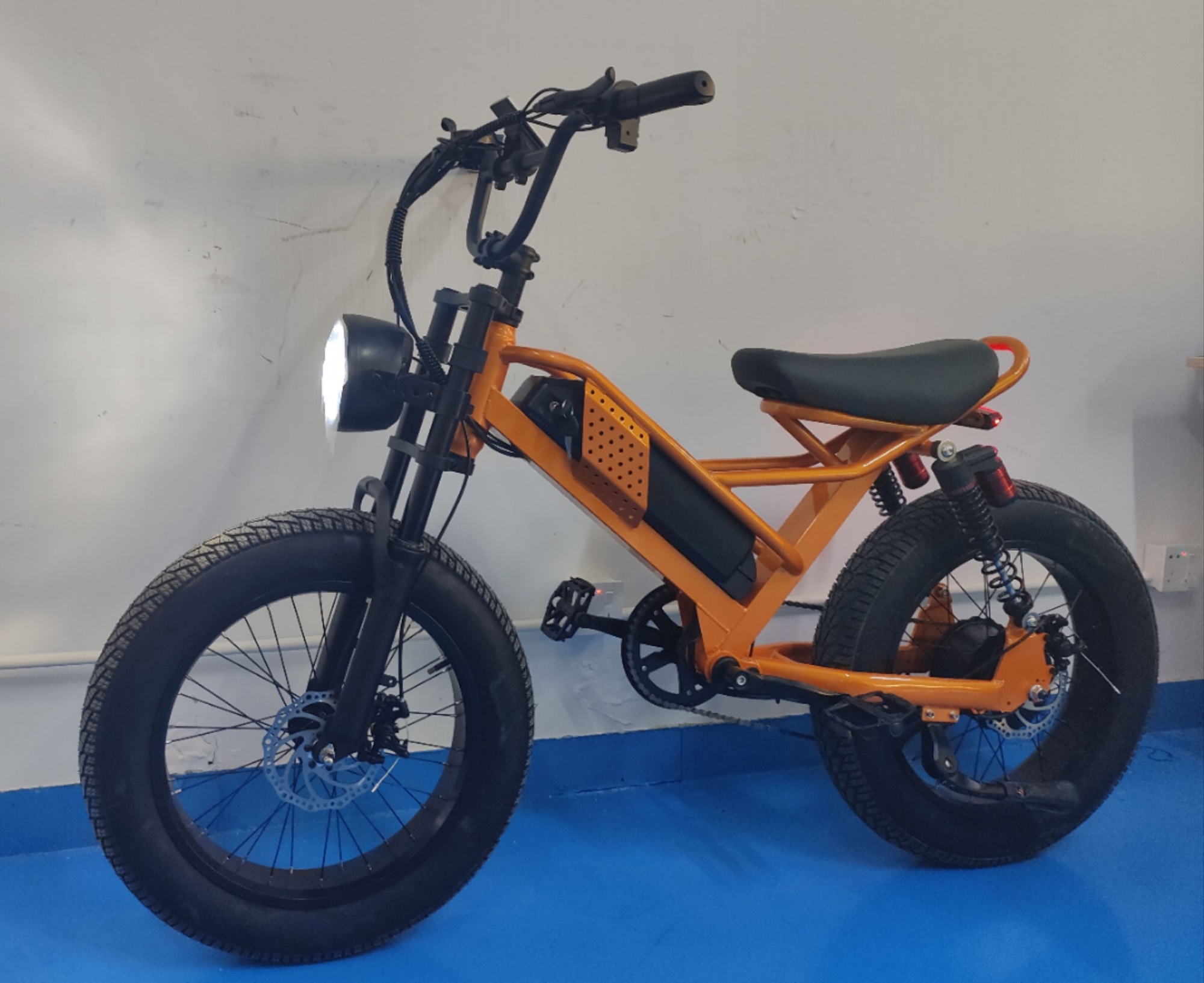 M6 electric bicycle