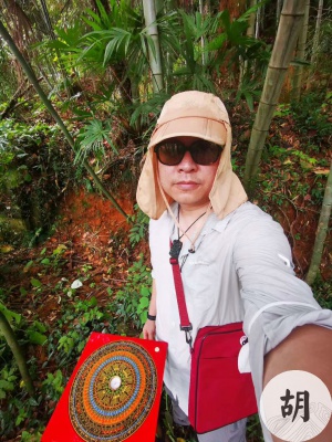 在浙江某地為客戶點出真穴所在，此地有明清幾座無人認領的古墓，看來真穴位置，古代地師也有能力找到