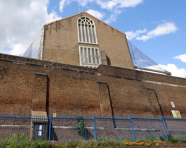 UK-Attempts to stop prison drone drug deliveries hampered by crumbling Victorian walls