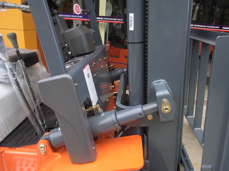 Gas Spring on Forklift