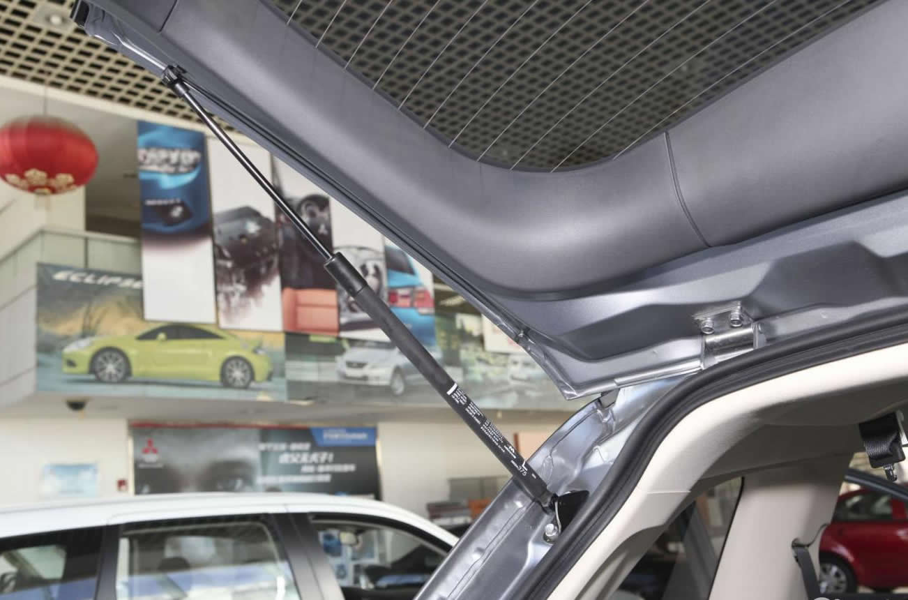 SUV trunk