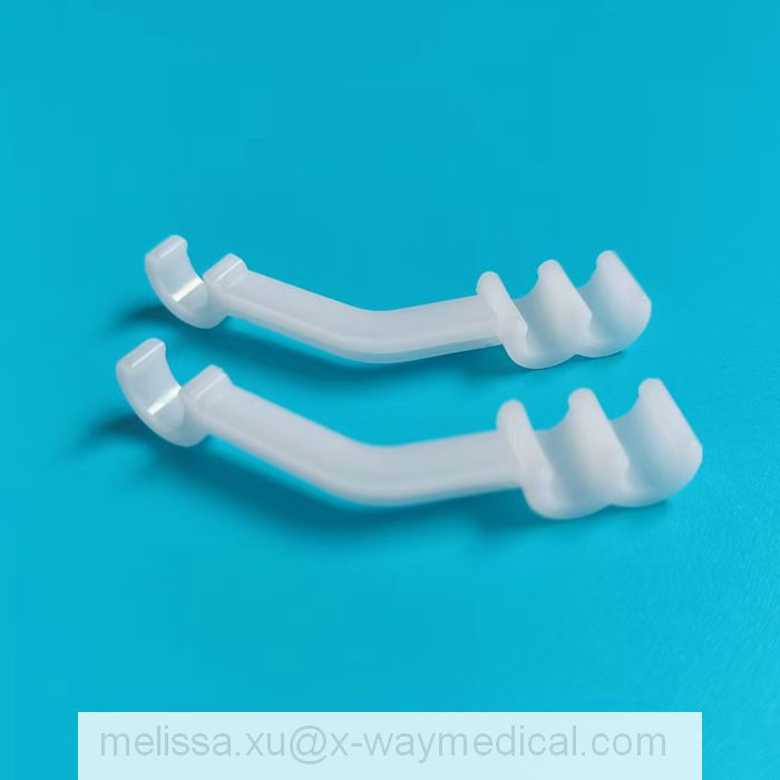 Medical 6mm 3.85mm 3-channel Multi-cavity Clip Angled POM White, 3 Three Channels Guide Wire protection Dispenser Clips Clamps