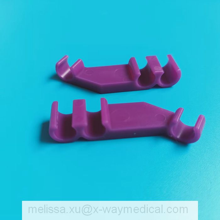 Medical 6mm 3.85mm 3-channel Multi-cavity Clip Angled POM White, 3 Three Channels Guide Wire protection Dispenser Clips Clamps