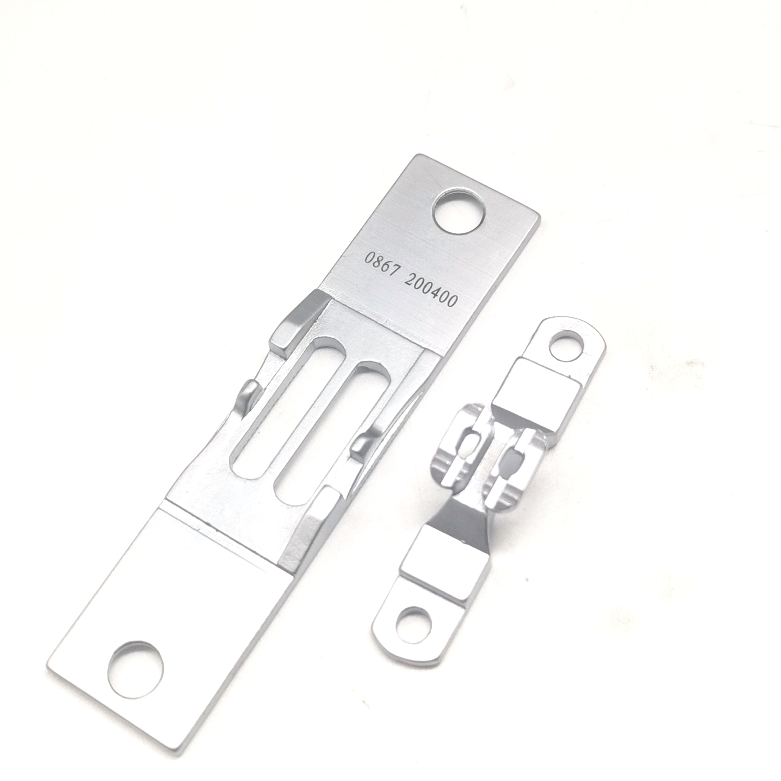  0867 200400+ 0867 210220 Needle Plate, Feed Dog 6MM DAIMOKU