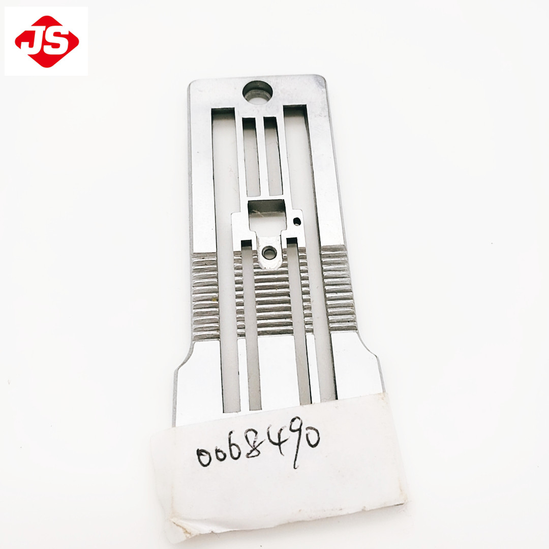 0068490 NEEDLE PLATE OF YAMATO FD-62 4NEEDLES 6THREADS INDUSTRIAL SEWING MACHINE PARTS