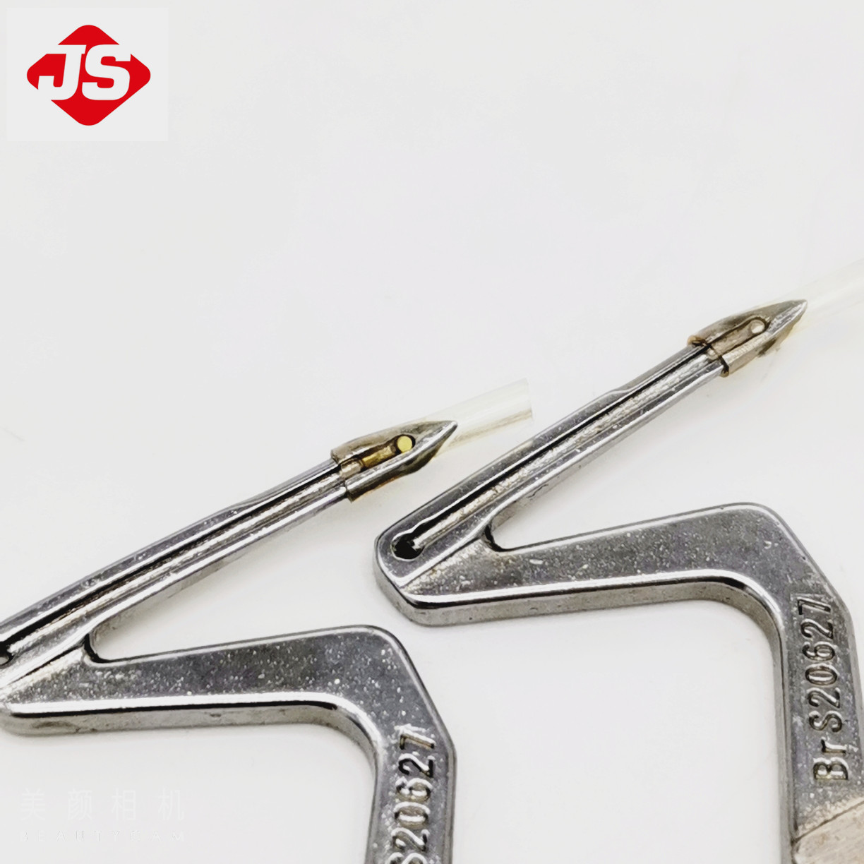 S20627-001 Looper for BROTHER EF4-N11.21.31  Industrial Sewing Machine Accessories