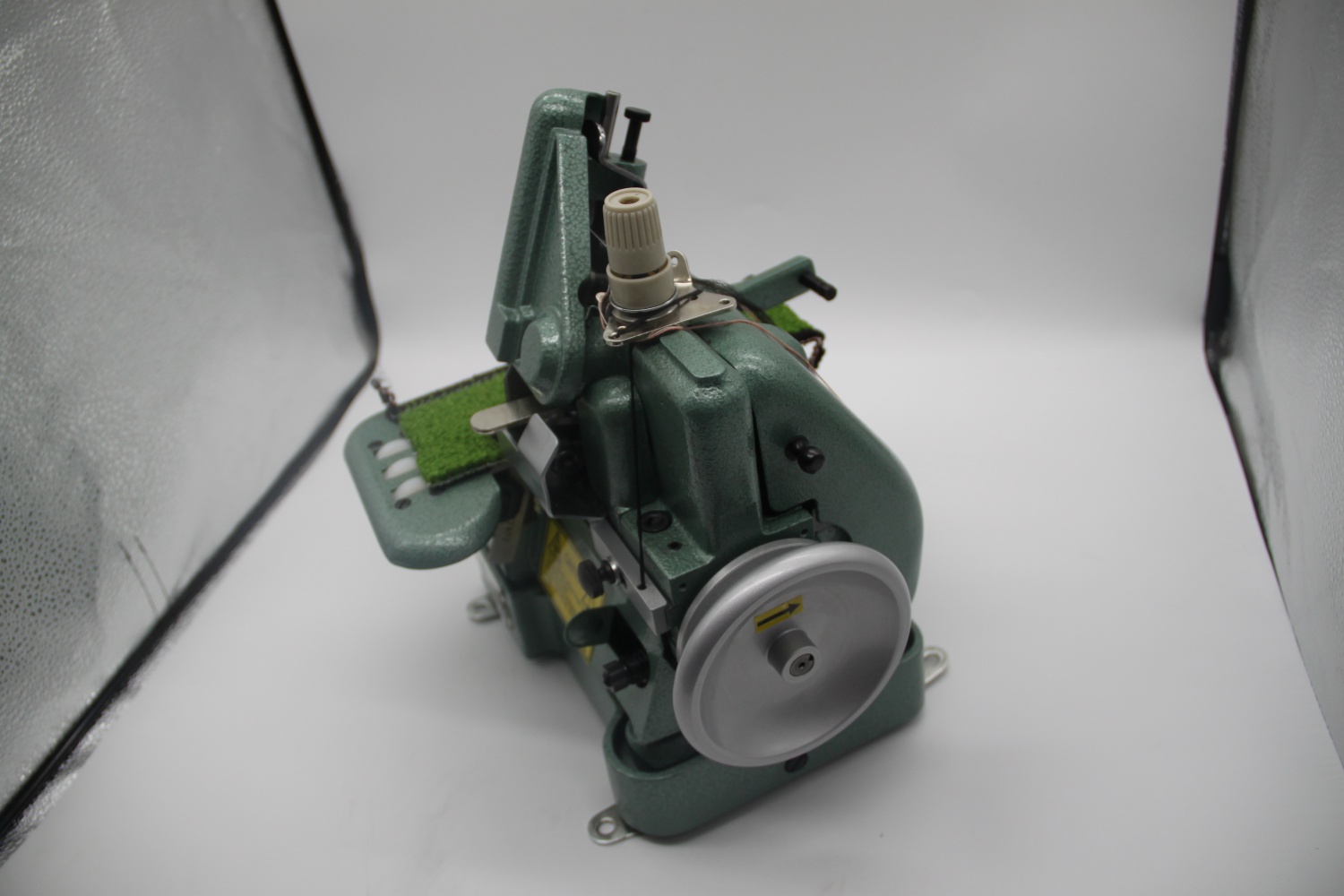 IDL-309 Carpet Overedging Machine 