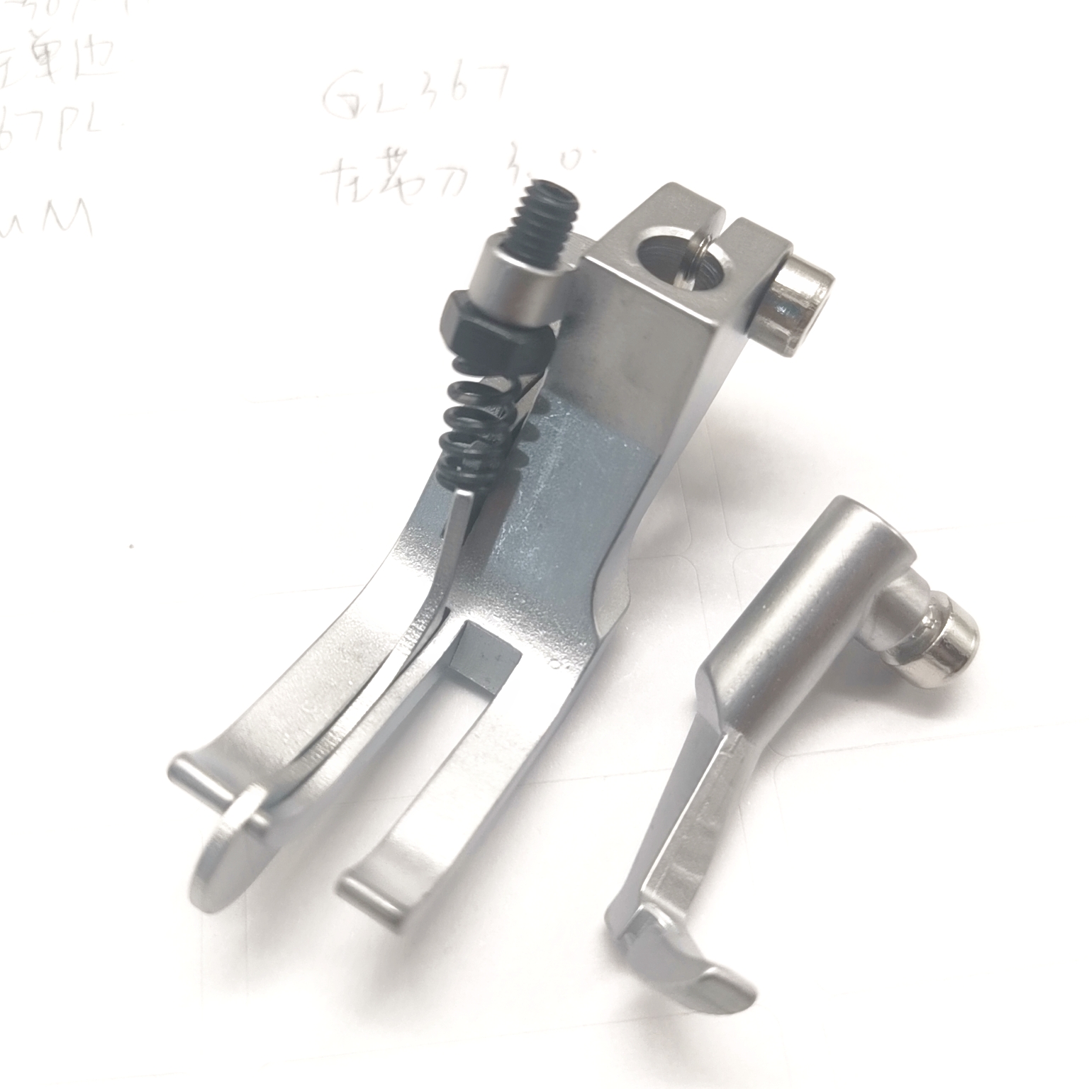 GL367 3mm-9mm Left Compensating Guide Pres  Durkopp  ser Foot  