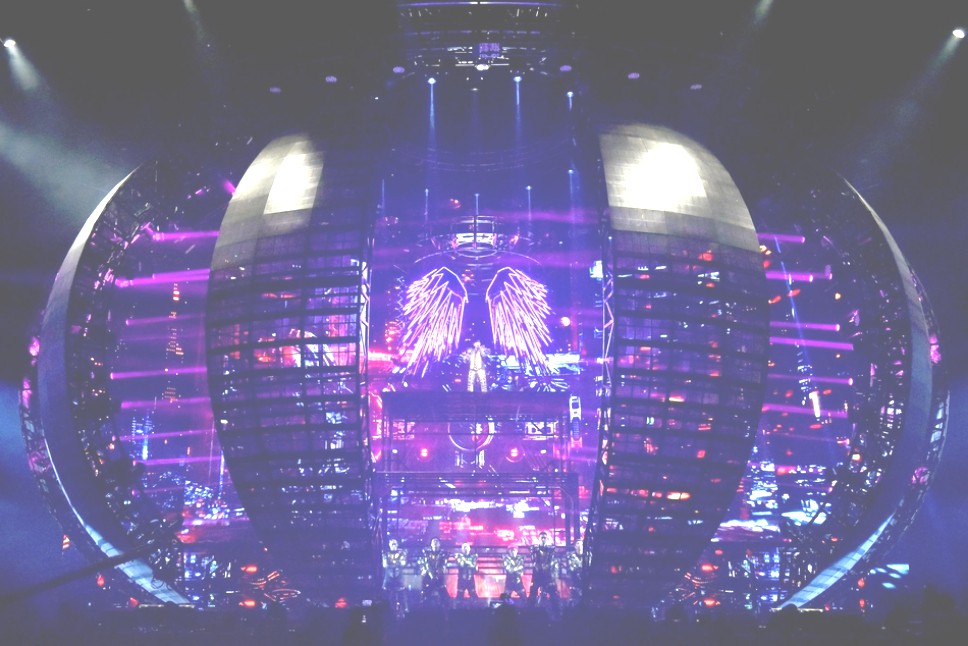  Happy Birthday! Eagle group celebrates its 17th anniversary.