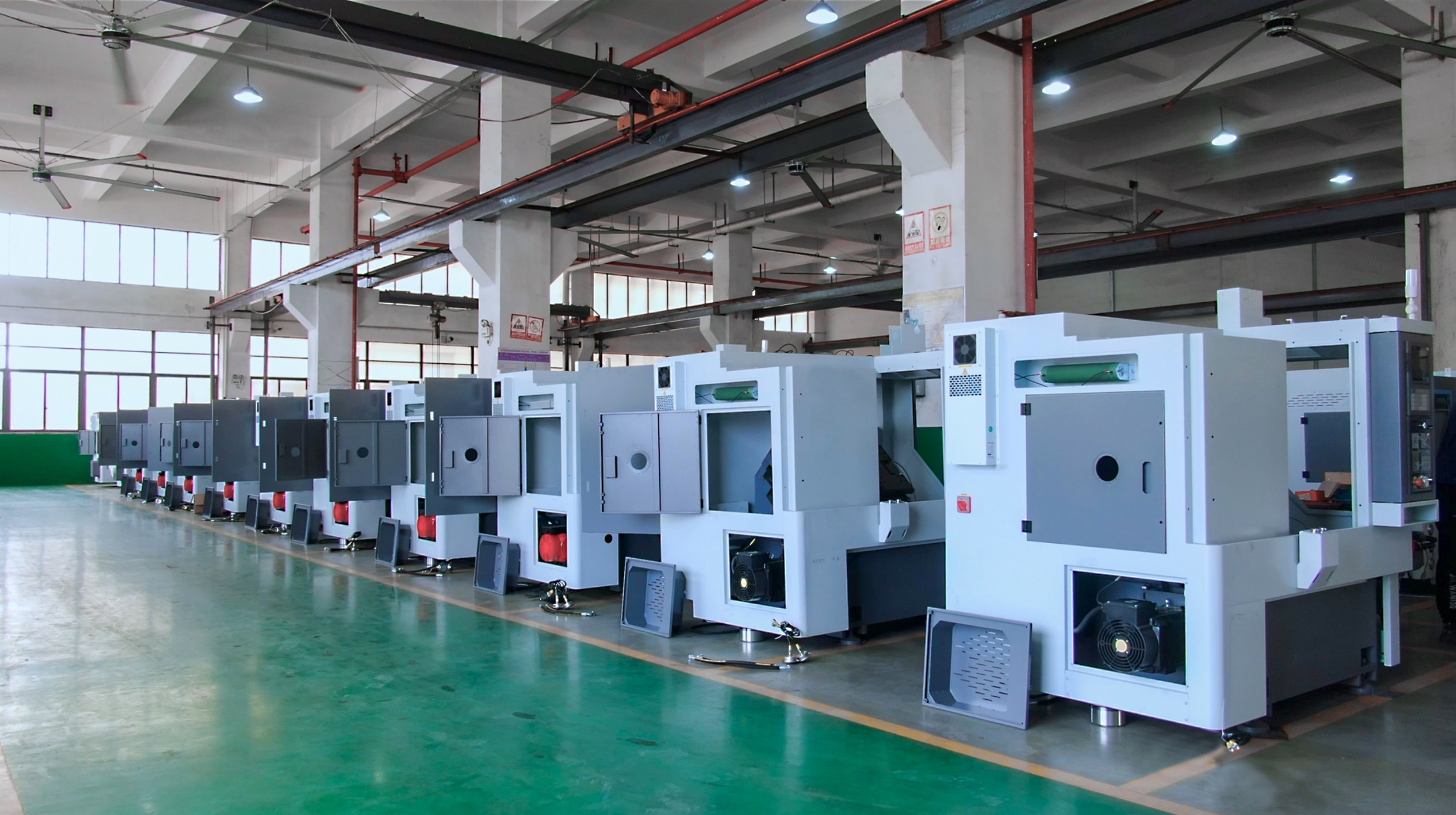 小批量 CNC 加工：优点、应用和设计技巧