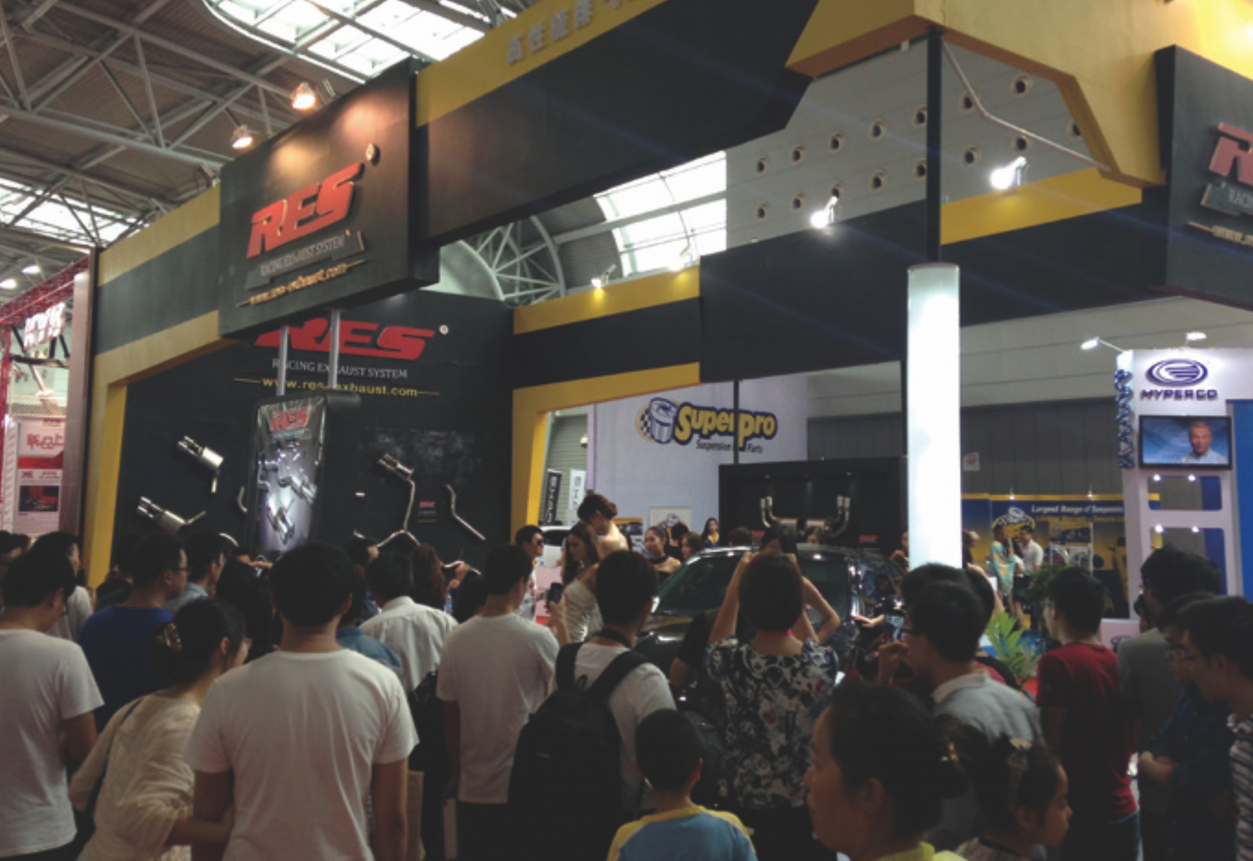 RES Racing高性能排气系统参加2012年CAS上海改装车展！