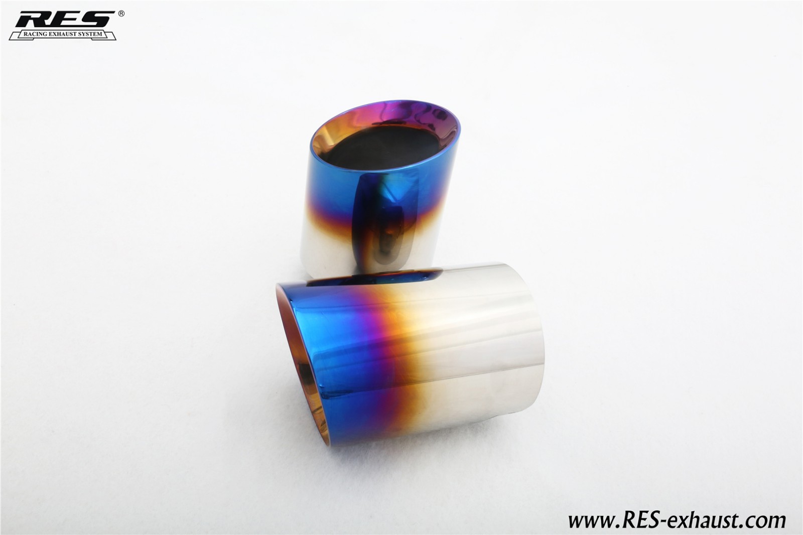 新福克斯 1.5T 两厢版 中尾双边单出阀门