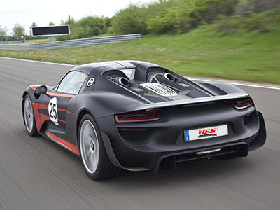 918
