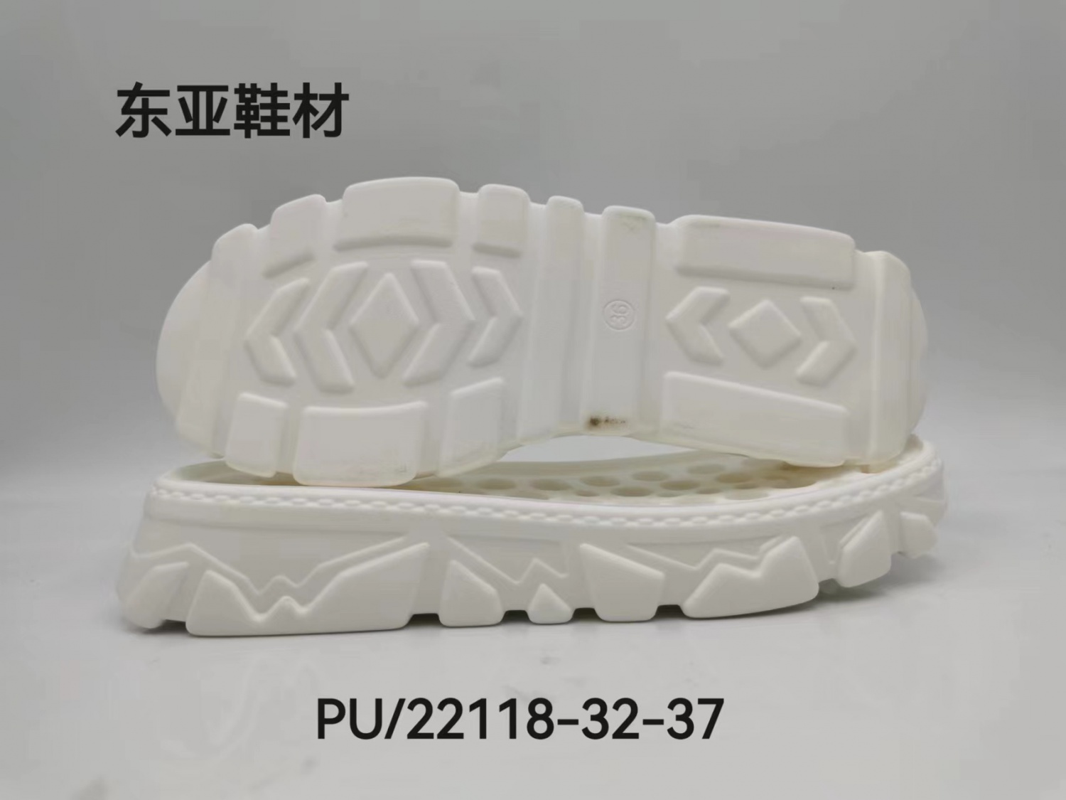 PU22118-32-37