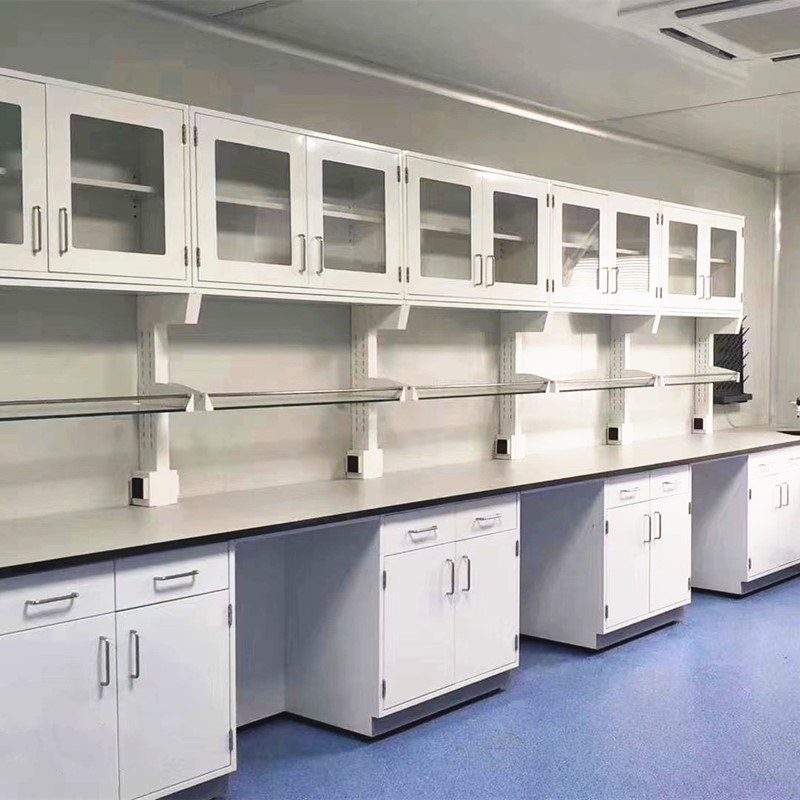 ​  4 Most Common Types of Lab Benches