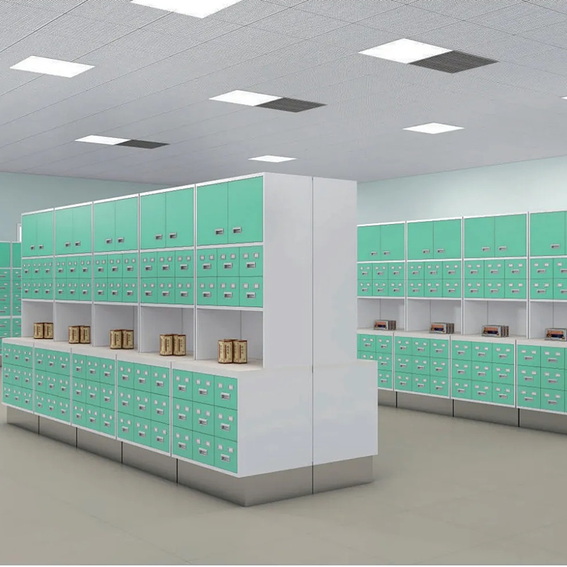Medicine Cabinets/Shelves