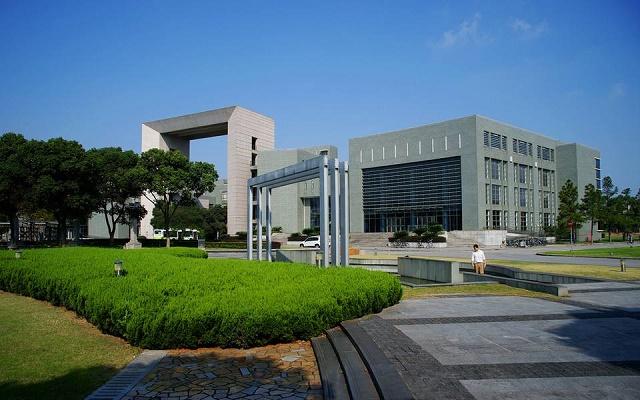 同济大学