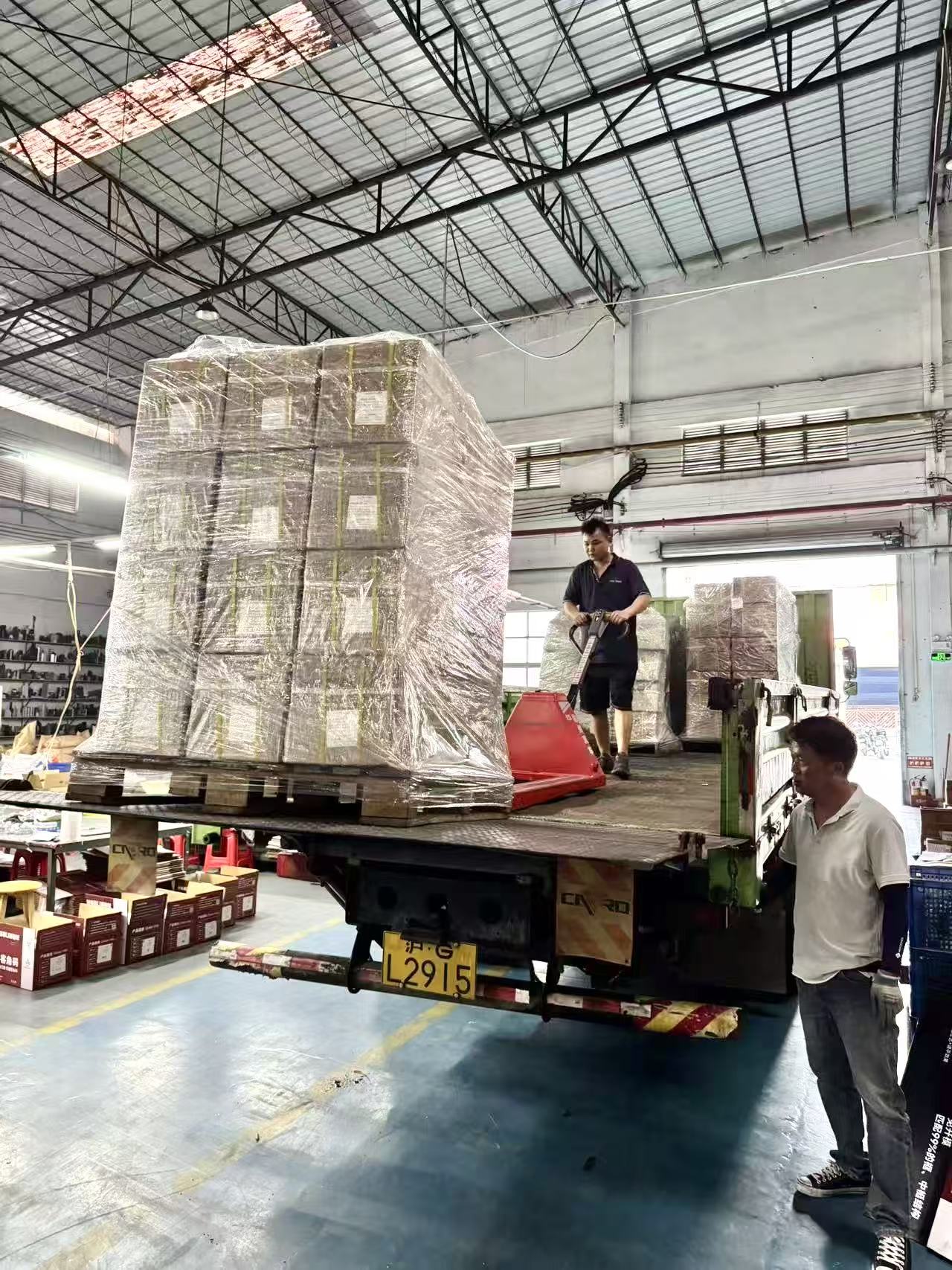 Bulk Aluminum Corner Brackets Ready for Saudi Arabia Shipment