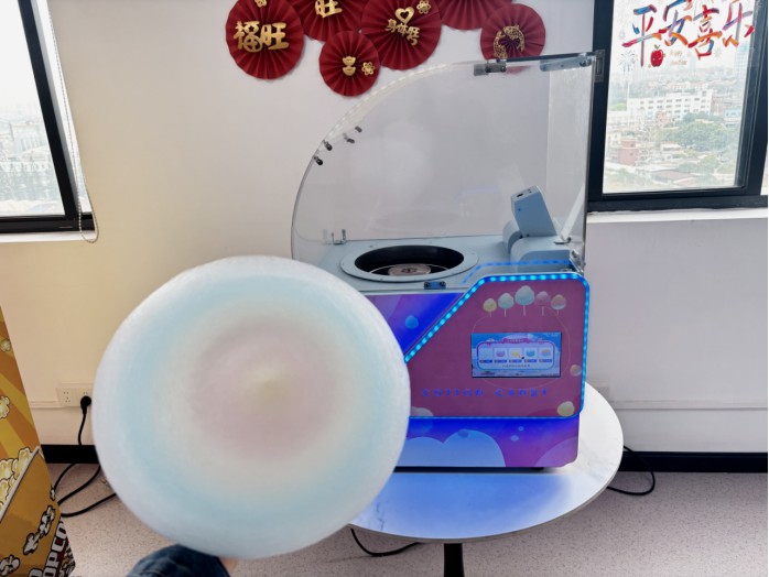 步行街攤主必看：占地僅0.3㎡的自動清潔棉花糖機，為何回頭客暴增？